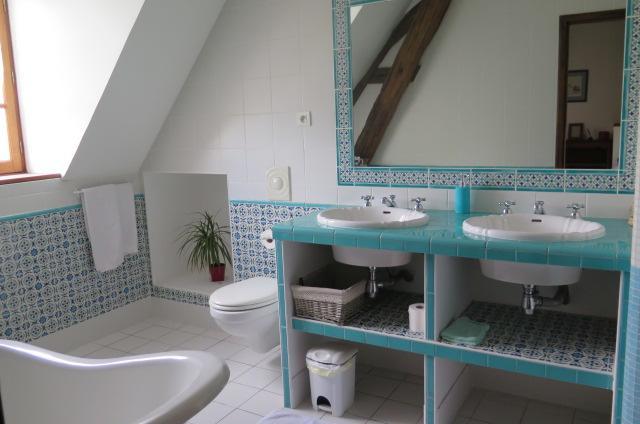 Chinon Manoir De L'Abbaye Panzió Seuilly Kültér fotó